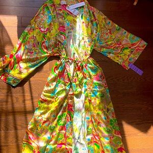 Bad head pjs and Trina Turk heritage, long silk women’s bathrobe sz 2X/3X, new